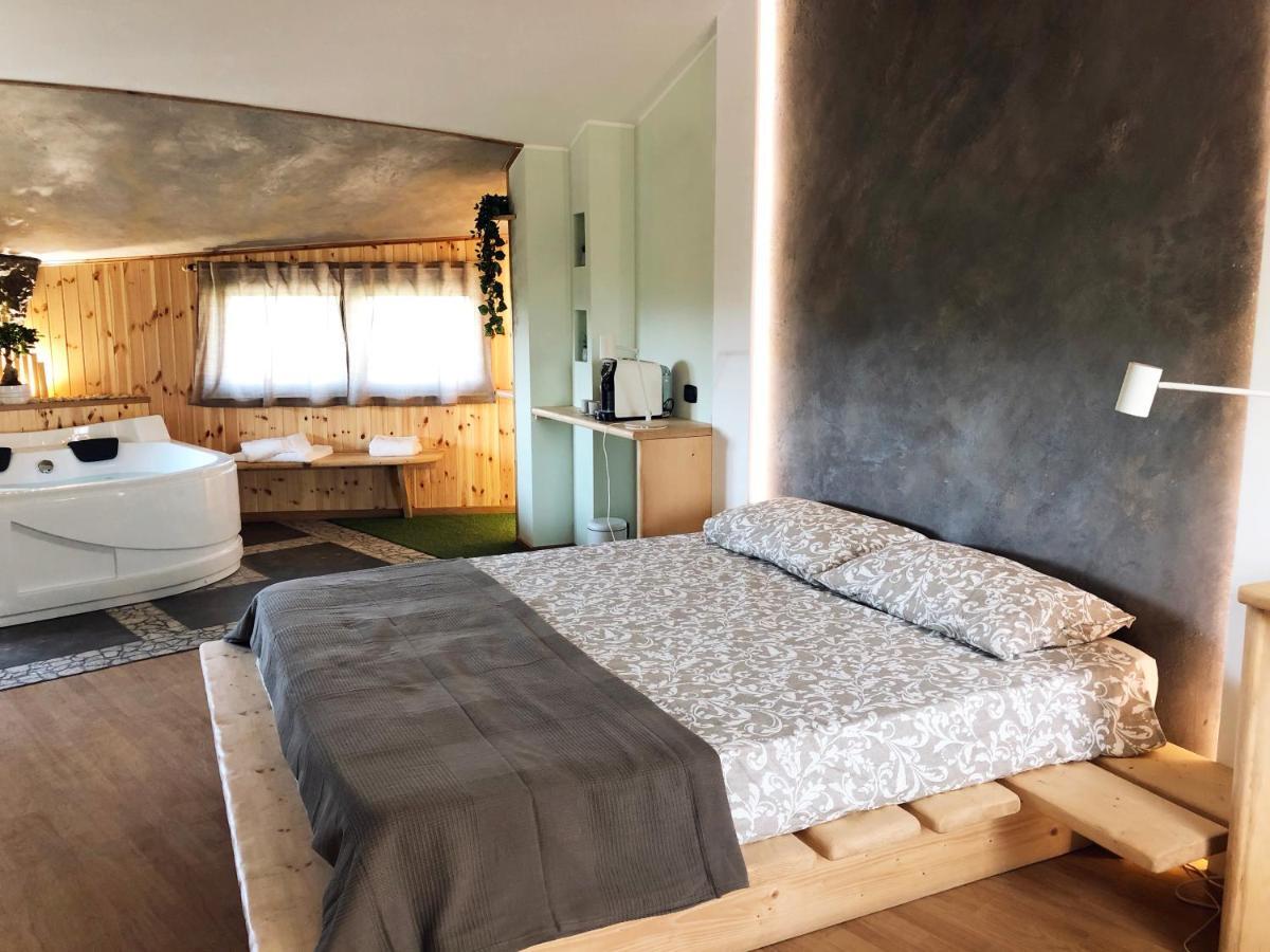 Rent Room Wood Anguillara Sabazia Exterior photo